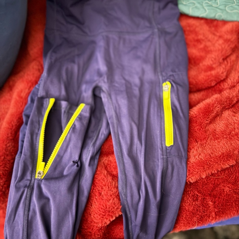 Fabletics Deep Blue Activewear plus tie-dyed legging